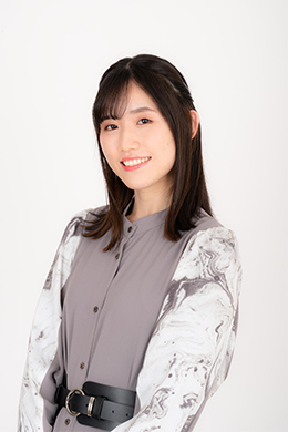 長谷川育美 さん